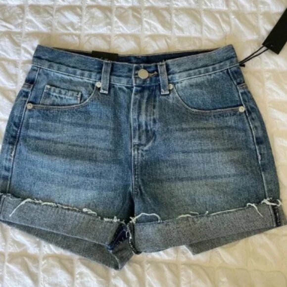BlankNYC The barrow denim cutoff shorts - Picture 1 of 10